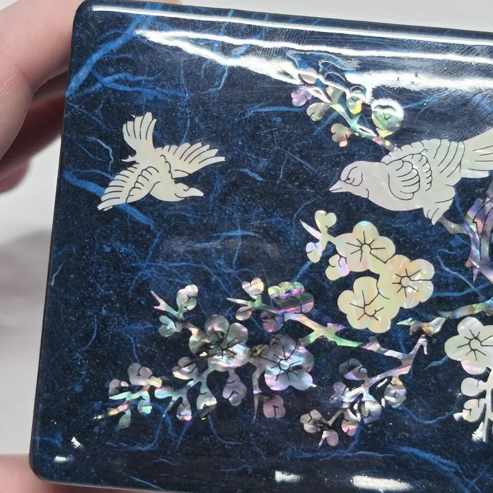 Vintage Korean Asian Lacquered Jewelry Box Turtle Clasp Abalone Shell Birds